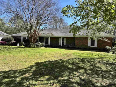 2359 Tour Eiffel Dr, Tallahassee, FL 32308