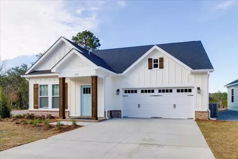 1472 Summerbrooke Dr, Tallahassee, FL 32312