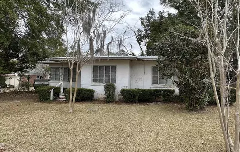 1827 Fernando Dr, Tallahassee, FL 32303