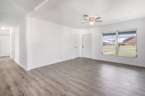 1000 S Orange St, Perry, FL 32348 photo 9