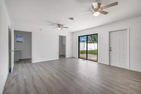 1000 S Orange St, Perry, FL 32348 photo 8