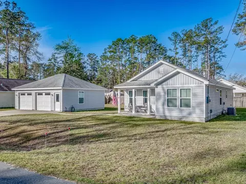 18 Melody Ln, Crawfordville, FL 32327