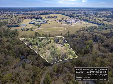 146 N Windsong Cir, Crawfordville, FL 32327