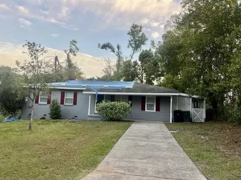 2412 Surrey St, Tallahassee, FL 32304