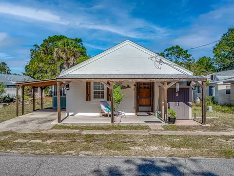 27 Parker St # -1, Lanark Village, FL 32323