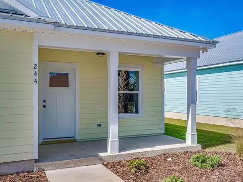 Exterior - 244 Ante Beppum Loop, Carrabelle, FL 32322 photo 1 of 4