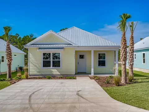 Exterior - 244 Ante Beppum Loop, Carrabelle, FL 32322 photo 2 of 4