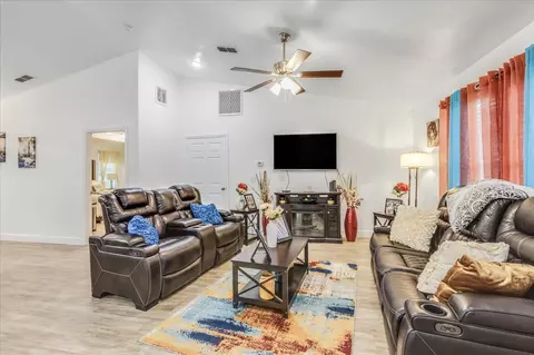 370 Mae Cato Dr, Midway, FL 32343 photo 14