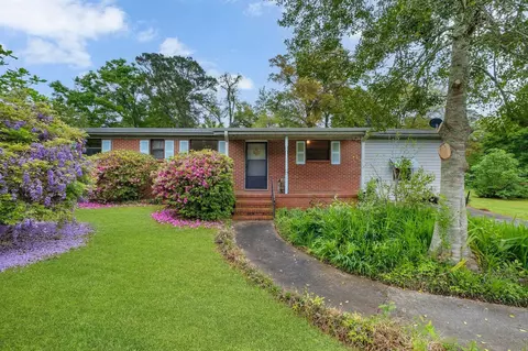 1927 Grimes Ln, Tallahassee, FL 32303