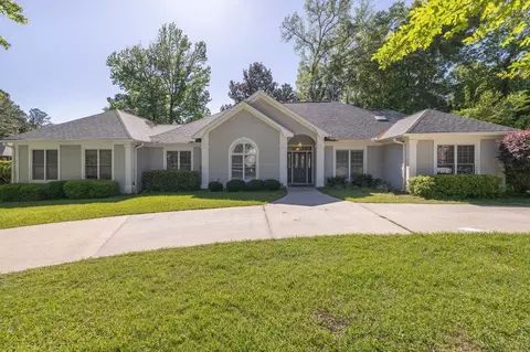 8847 Winged Foot Dr, Tallahassee, FL 32312