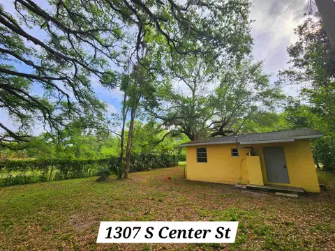 Exterior - 1124 S Orange St #2, Perry, FL 32348 photo 3 of 11