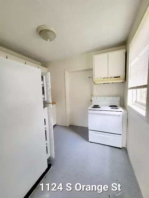 Kitchen - 1124 S Orange St #2, Perry, FL 32348 photo 4 of 4