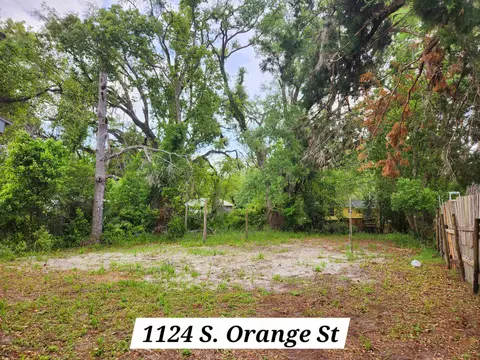 Exterior - 1124 S Orange St #2, Perry, FL 32348 photo 7 of 11