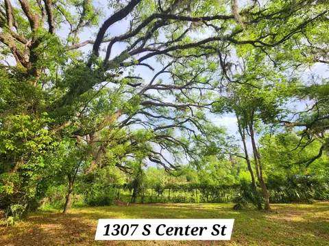Exterior - 1124 S Orange St #2, Perry, FL 32348 photo 5 of 11