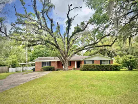 2010 Shady Oaks Dr, Tallahassee, FL 32303