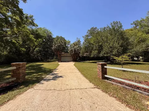 6718 Ivy Chase Ln, Tallahassee, FL 32305