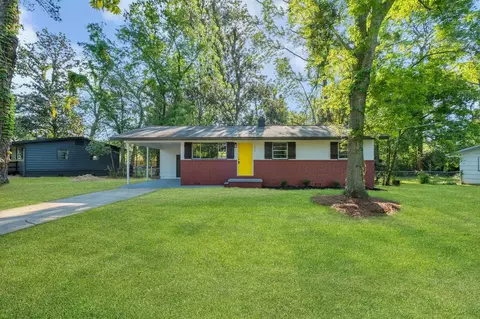 407 Cambridge Dr, Tallahassee, FL 32304