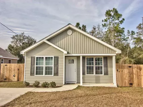 22 Logans Run Ave, Crawfordville, FL 32327