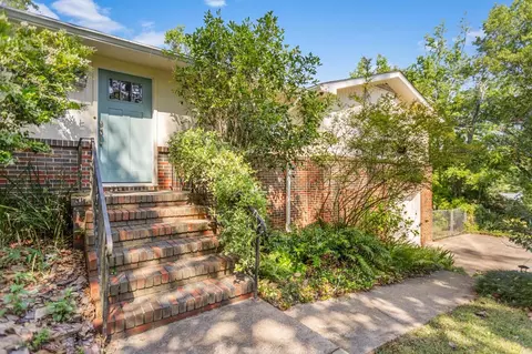1808 Chowkeebin Nene, Tallahassee, FL 32301