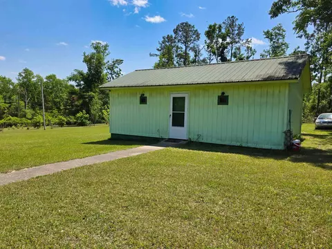 Exterior - 423 NEmpress Tree Ave, Pinetta Madison County, FL 32350 photo 6 of 21