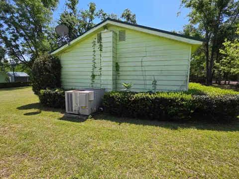 Exterior - 423 NEmpress Tree Ave, Pinetta Madison County, FL 32350 photo 11 of 21