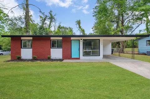 328 Meadowbrook Ln, Tallahassee, FL 32304
