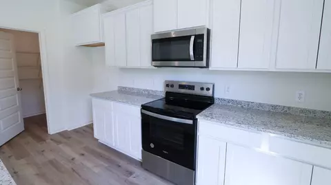 Kitchen - 120 Pruitt Dr, Crawfordville, FL 32327 photo 1 of 2