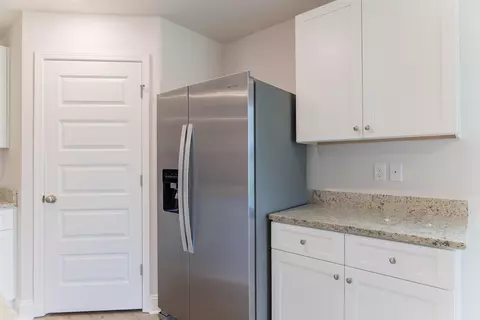 Kitchen - 119 Pruitt Dr, Crawfordville, FL 32327 photo 3 of 6