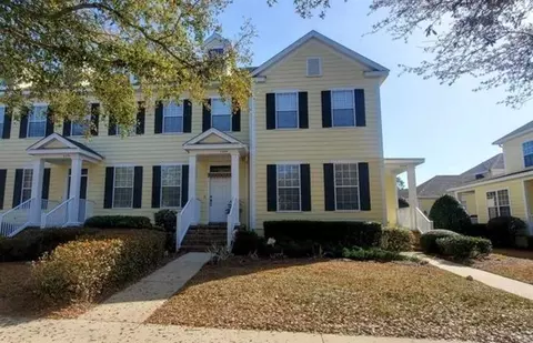 4295 Four Oaks Blvd, Tallahassee, FL 32311