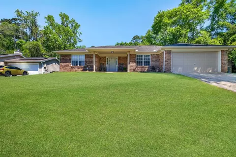 2386 Vega Dr, Tallahassee, FL 32303