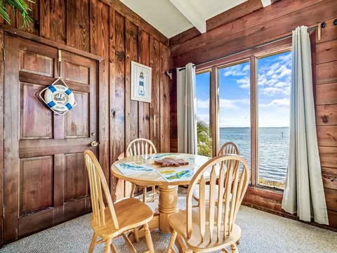Dining - 2475 Surf Rd, Ochlockonee Bay, FL 32346 photo 1 of 6