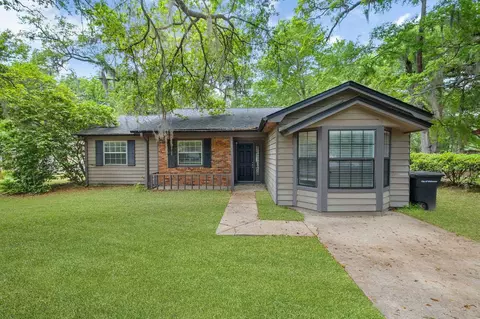 2707 Faringdon Dr, Tallahassee, FL 32303