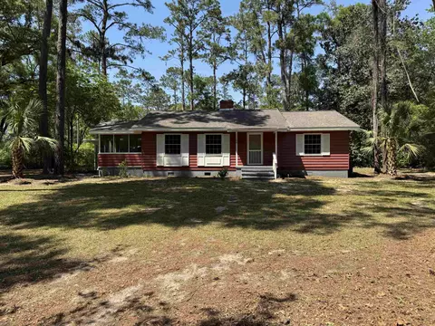 188 Oak St, Crawfordville, FL 32327