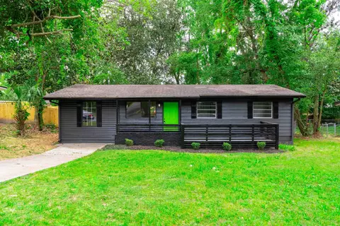 403 Cambridge Dr, Tallahassee, FL 32304