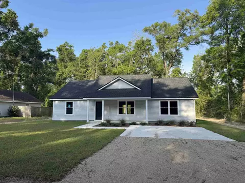 184 Choctaw Rd, Crawfordville, FL 32327
