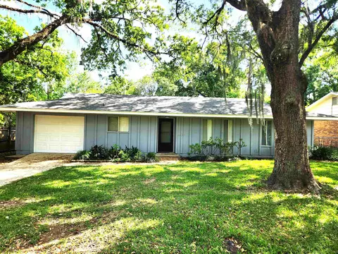 2604 Byron Cir, Tallahassee, FL 32308