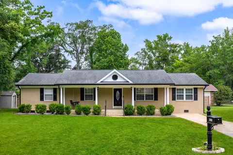 1680 Goodwood Dr, Tallahassee, FL 32303