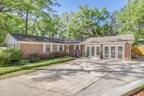 1914 W Nelson Cir, Tallahassee, FL 32303
