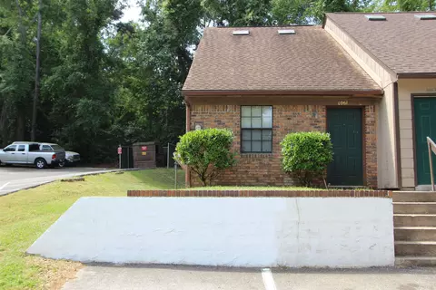 1061 Ocala Rd, Tallahassee, FL 32304