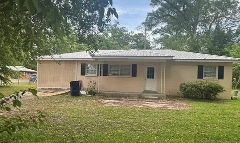 16009 SE Jeffrey St, Blountstown, FL 32424