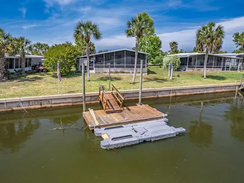 41 Janet Dr, Crawfordville, FL 32327