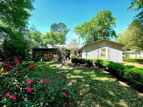 9518 Liska Dr, Tallahassee, FL 32305