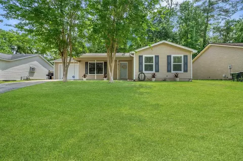 1457 Valley Green Dr, Tallahassee, FL 32303