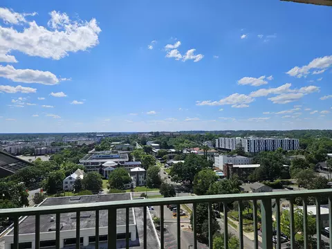 300 S Duval St #1003, Tallahassee, FL 32301