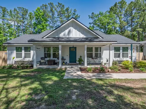 237 Municipal Ave, Sopchoppy, FL 32358