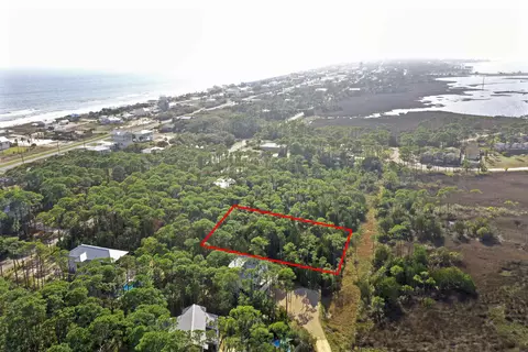 578 E Bayshore Dr, St George Islan, FL 32328