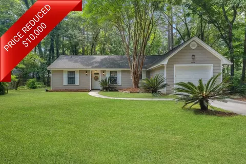 8608 Oak Forest Trl, Tallahassee, FL 32312