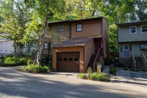 1725 S Beechwood Cir, Tallahassee, FL 32301
