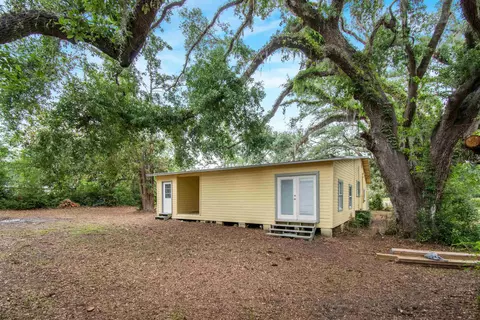 Exterior - 2851 E Dorman Peacock Rd, Perry, FL 32348 photo 7 of 10