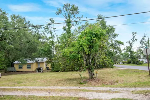 Exterior - 2851 E Dorman Peacock Rd, Perry, FL 32348 photo 2 of 10